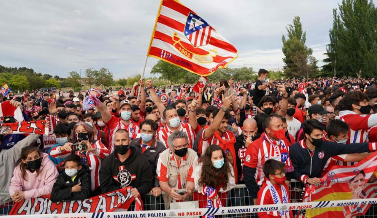 Atletico Madrid Fans Disobey Pandemic, Celebrate Title Triumph In Madrid