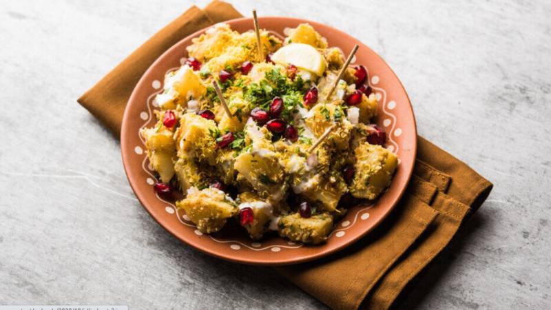 Ever Tried Idli Chaat? It Is The Perfect Lockdown Snack You’ve Been Looking For