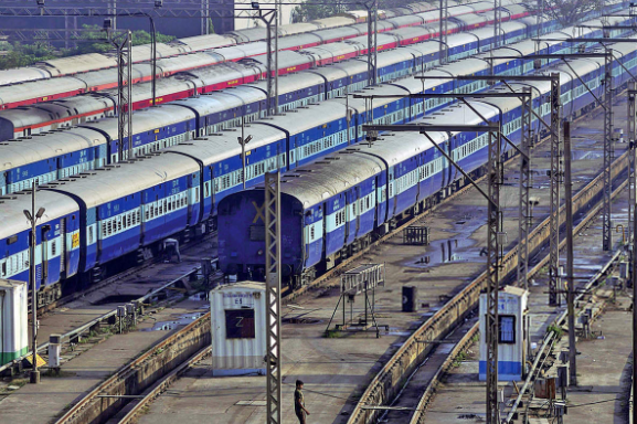Indian railways commissions Wi-Fi facilities at 6,000th station