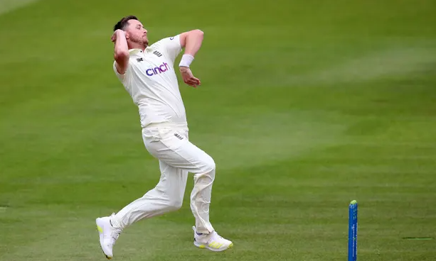 England Suspend Robinson From International Cricket