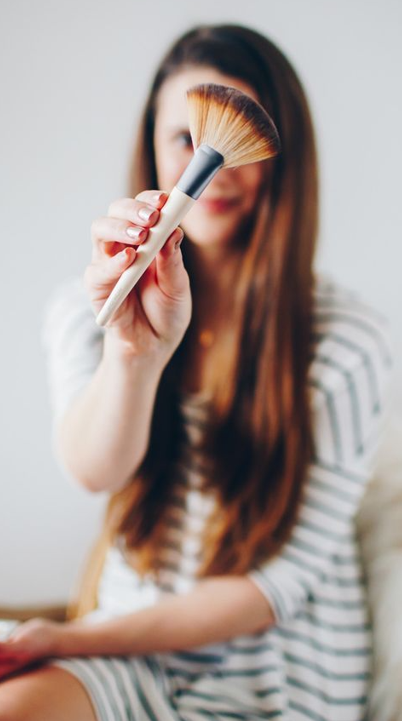 How To Clean Makeup Brushes The Right Way 