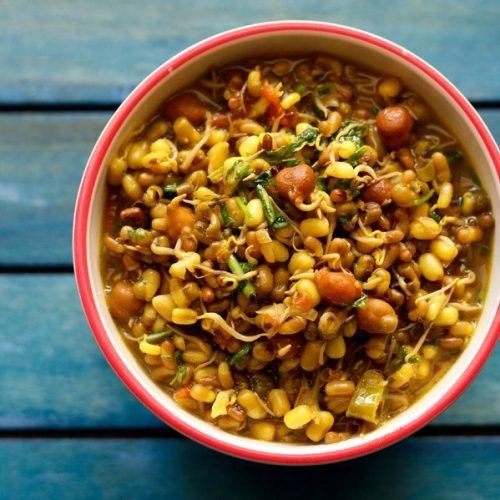 Learn tasty Sprouts curry recipe in 5 mins!