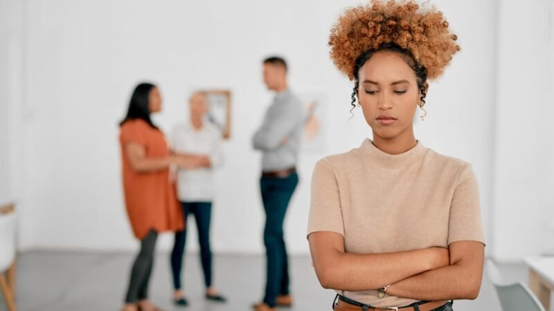 6 traits of selfish people