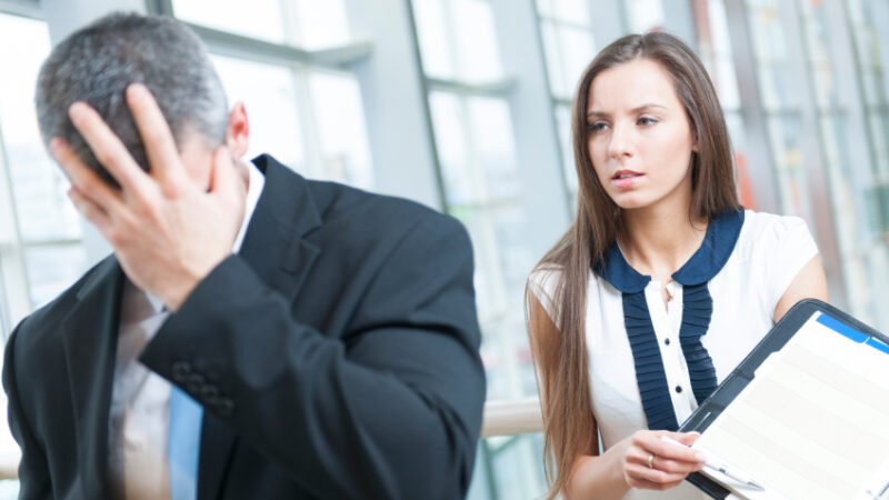 5 Signs You’re Becoming A Bad Manager At Work