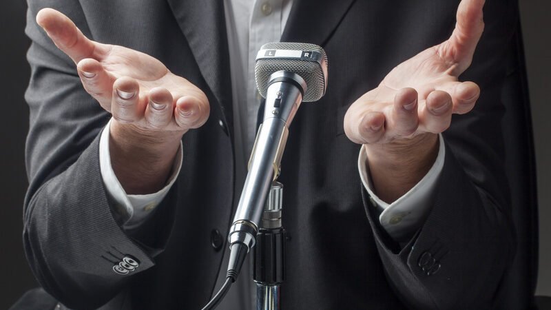 5 Hand gestures that make you look intelligent