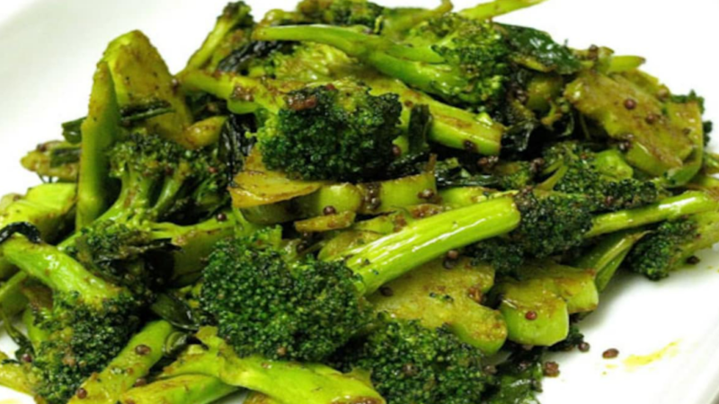 Broccoli Aur Palak Mutter Ki Shammi