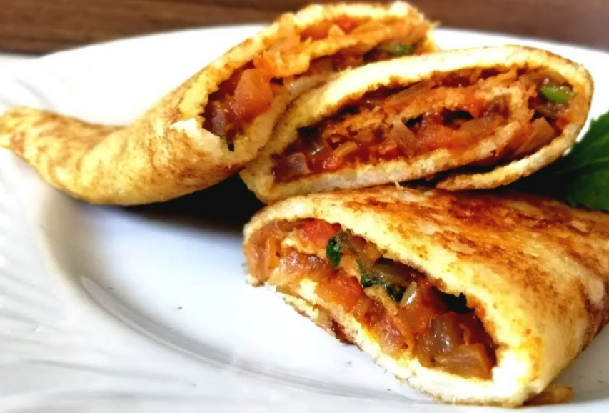 5 Mins Delicious Egg Paneer Masala Dosa