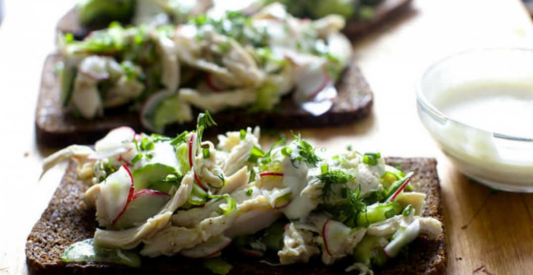 Easy Way To Prepare Spring Salad Toast