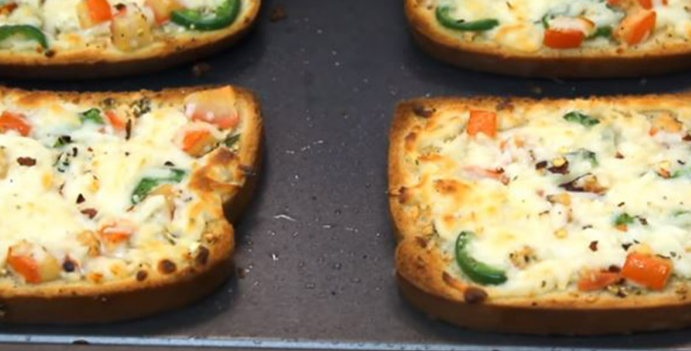 Healthy Baked Chili Cheese Toast