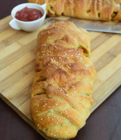 How to Make Braided Bread Stuffed With Paneer