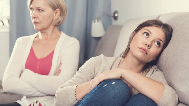 5 Signs your mother could be jealous of you