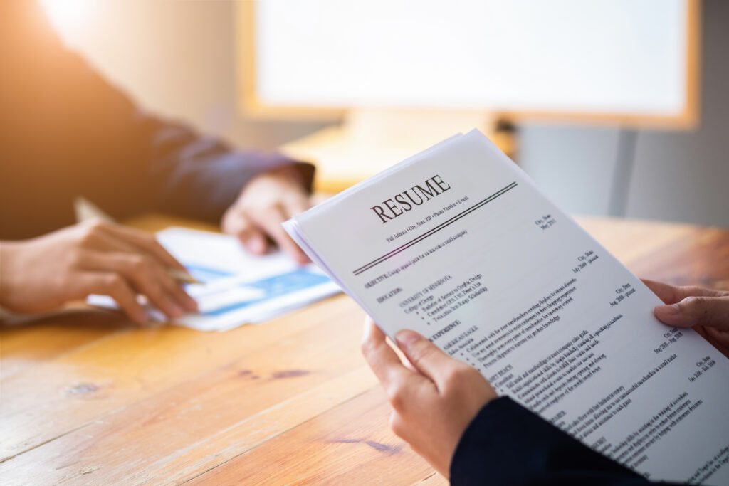 5 smart ways to make your resume stand out
