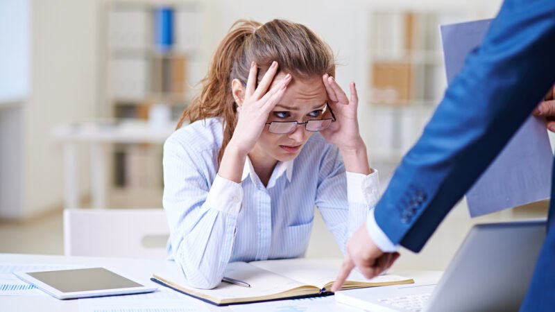 6 Effective Ways to Deal With an Angry Boss