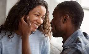 Do They Like Me? 7 Signs Of Attraction Between People