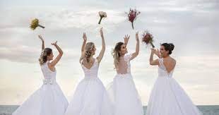 Everything You Need to Know About the Bouquet Toss 