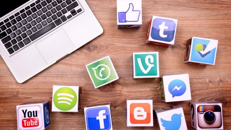 IT, media employees feel their companies will fare worse