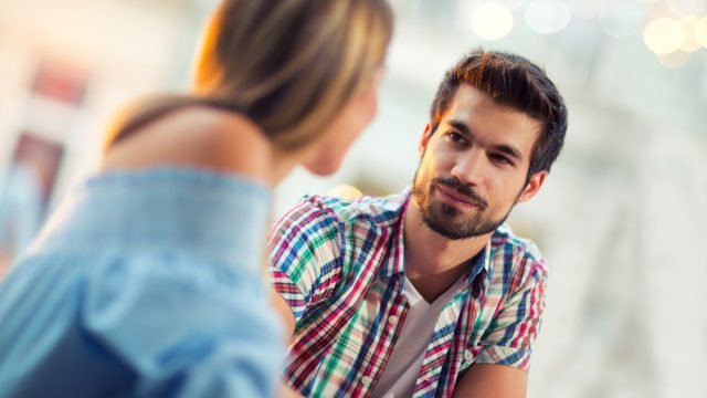 6 Best Ways to deal with a Flirty Boyfriend