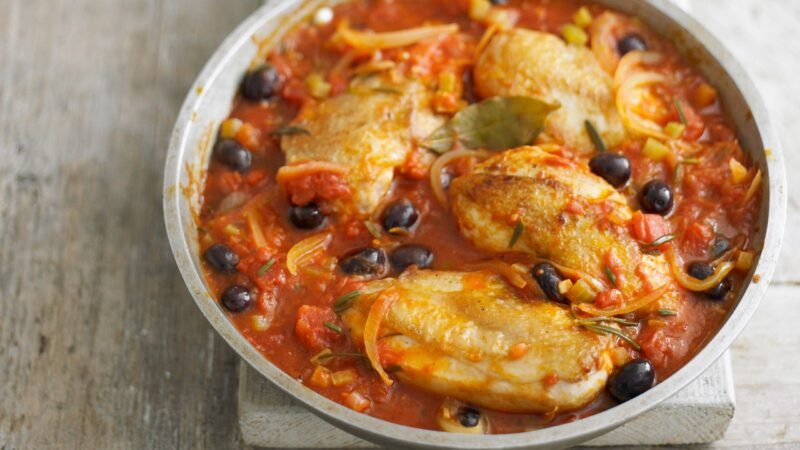 Olives and Chicken Casserole Recipe