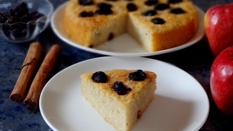 Easy Apple Rava Cake Recipe