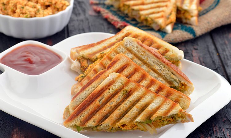 Barbecued Paneer Sandwich Recipe