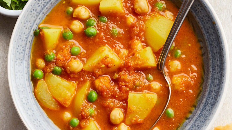Potato-Chickpea Curry Recipe