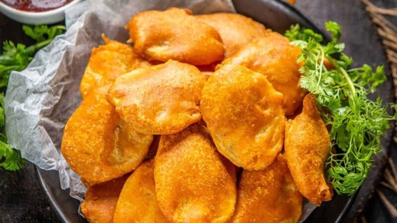 Makai Aloo Pakora Recipe