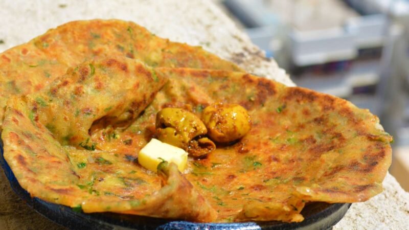 Methi Aloo Paratha Recipe