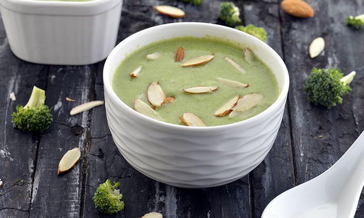 Toasty Almond Broccoli Soup Recipe
