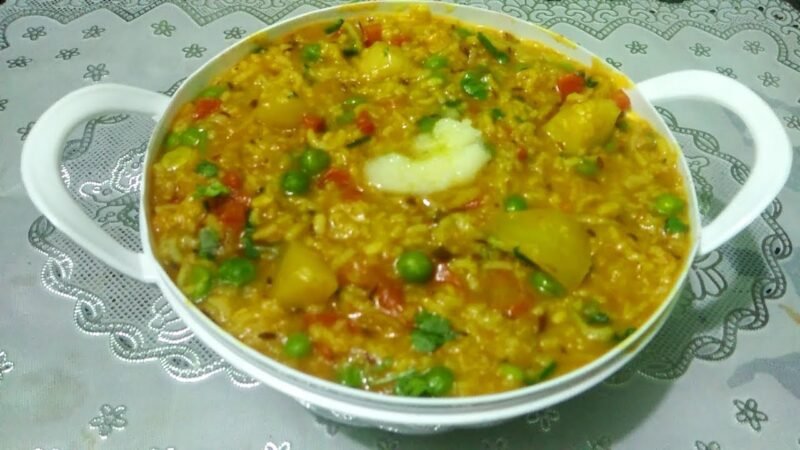 Vegetables and Moong Dhuli Dal Khichdi Recipe