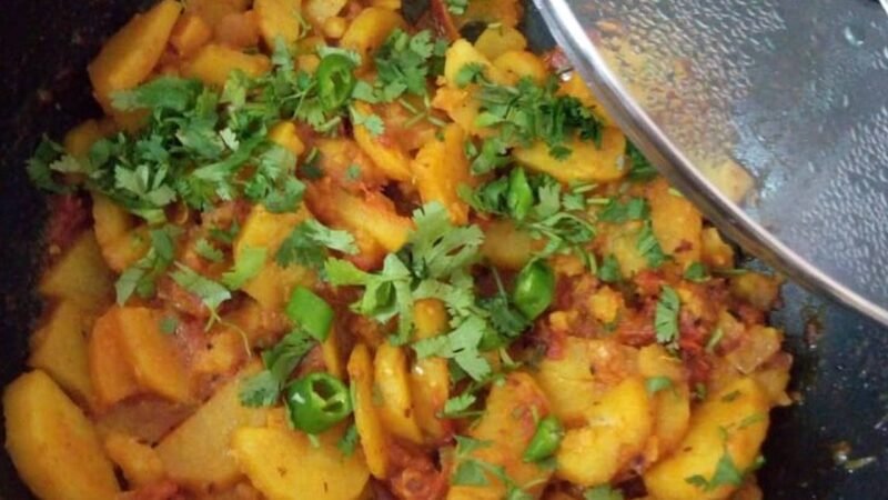 Aloo Salan Recipe