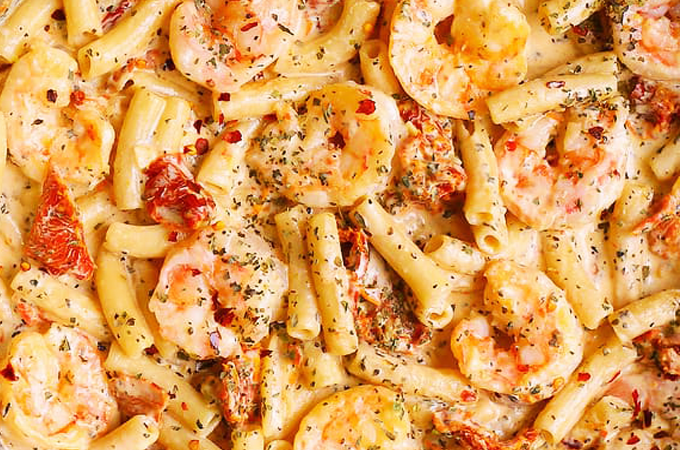 Rich Mozzarella Shrimp Pasta Recipe