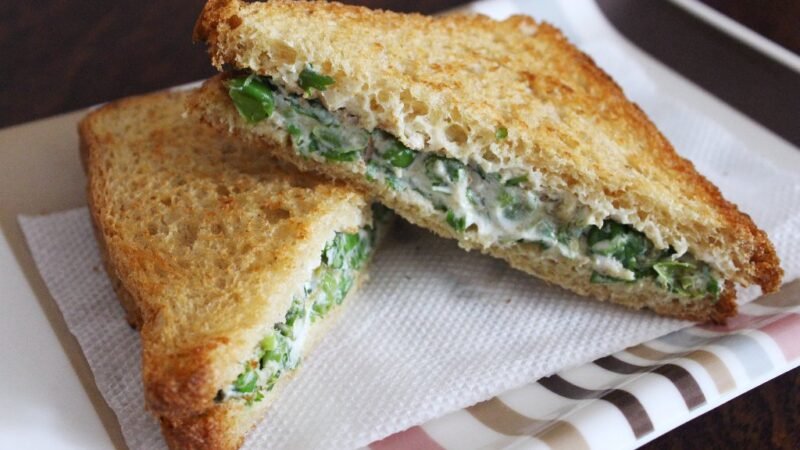 Velvety Pea Sandwich Recipe