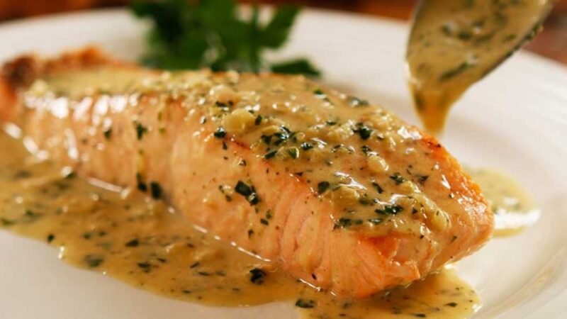 Salmon with Lemon Cream Sauce Recipe