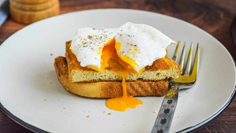 Poached Eggs With A Toast Recipe