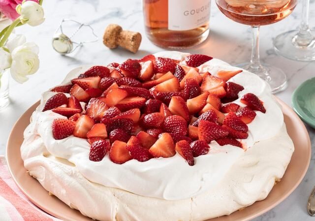 Strawberry Pavlova Recipe