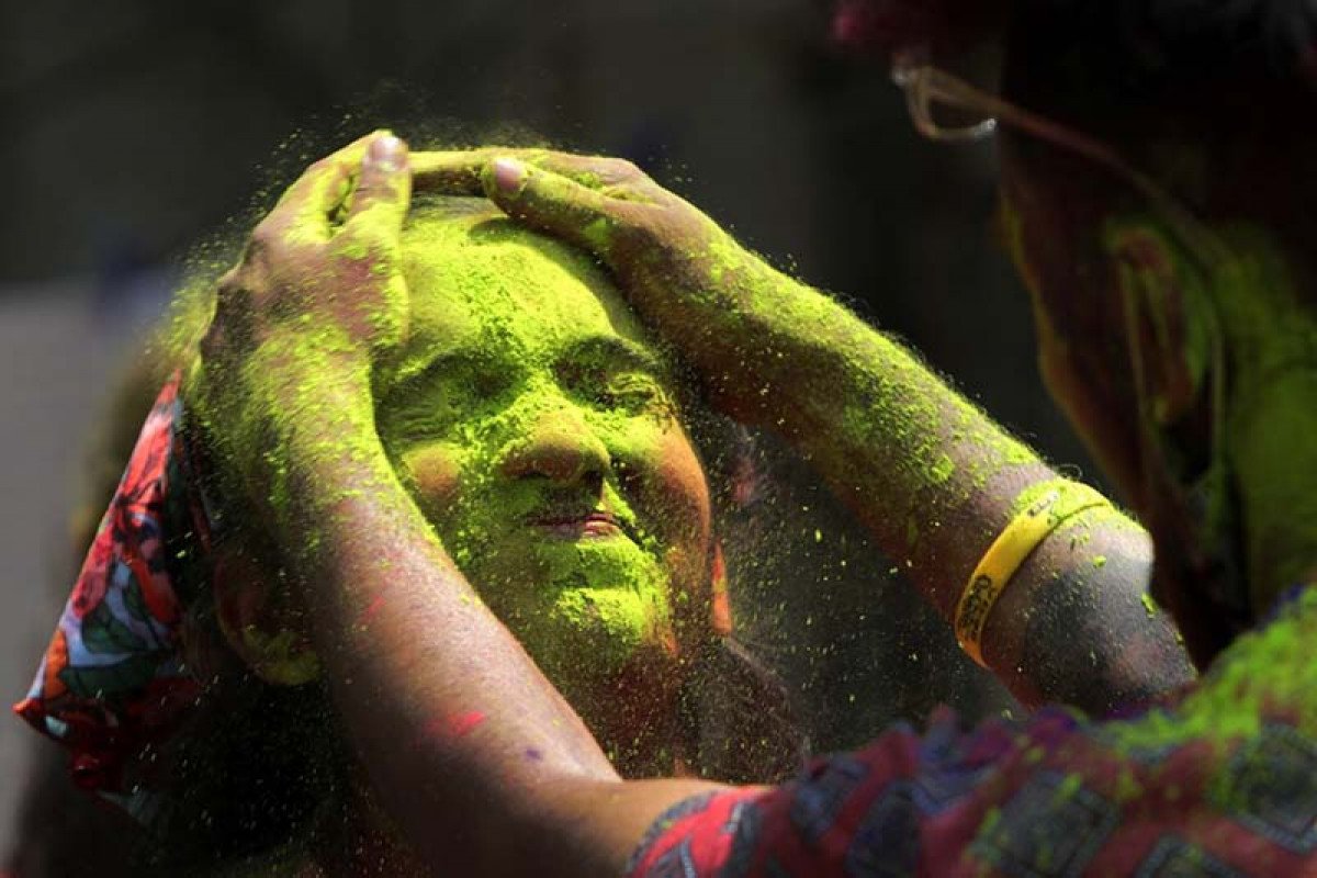 5 post Holi headache fixes you should have with you