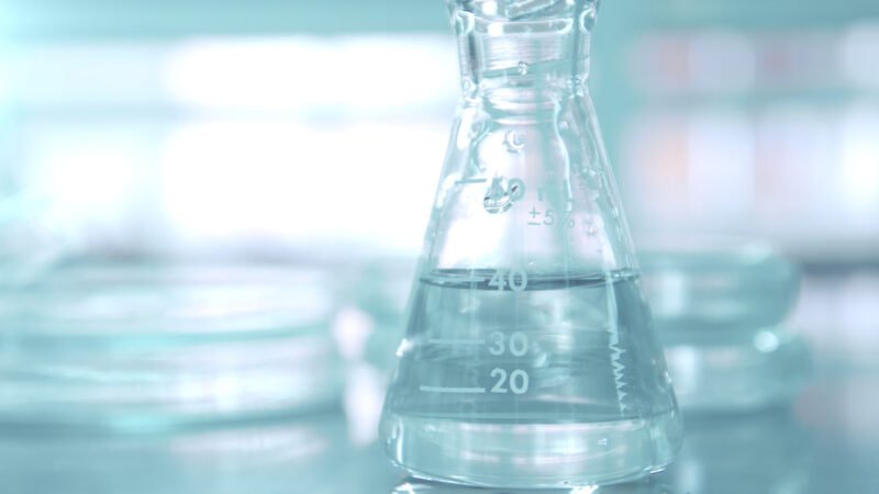 Step by step instructions to Use Listerine To Treat Dandruff