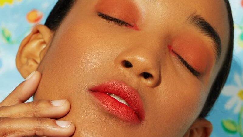 RIGHT ORANGE LIPSTICK FOR YOUR SKIN TONE